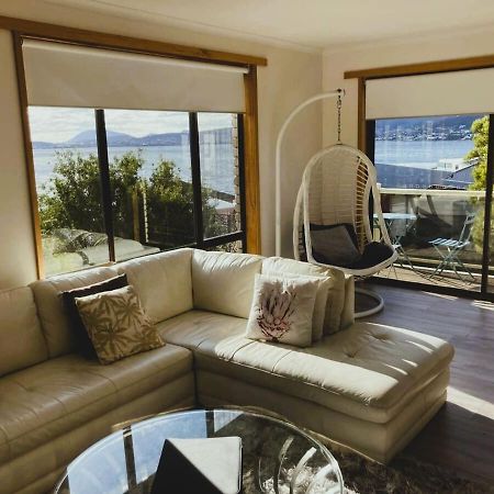 Spacious Modern Home Outstanding Views Sleeps 9 Хобарт Экстерьер фото
